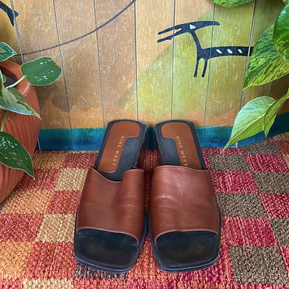 Nine West vintage sandals block heel leather EUC